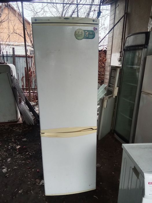 Холодильники двухкамерные  в Алматы