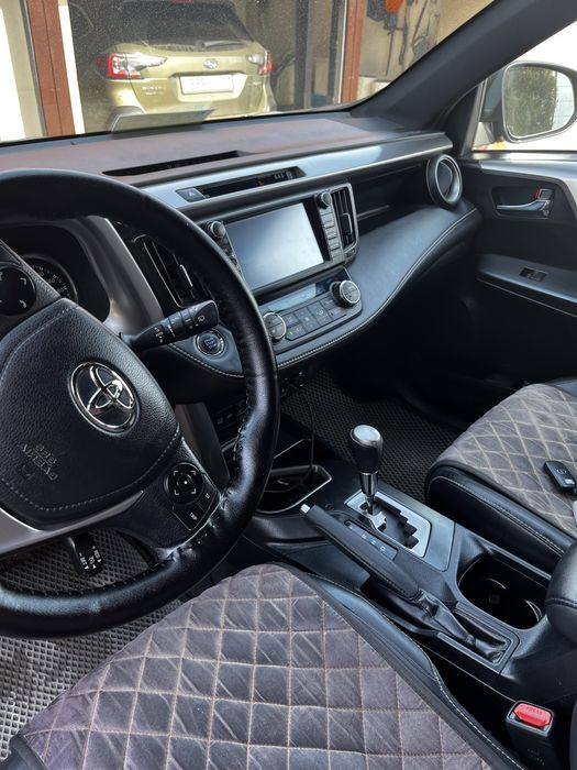 Автомашина Раф 4