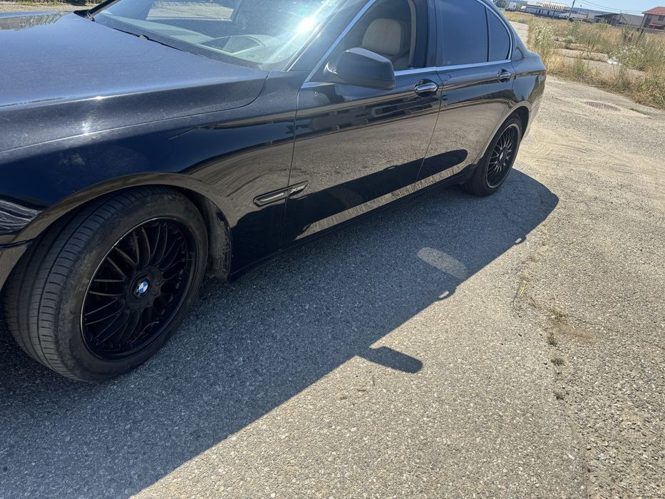 Bmw 730d 245cp // 2009 **5 Butoane** Proprietar