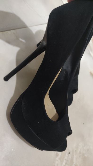 Официални обувки на висок ток