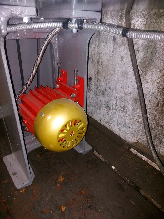 Токарный станок тв4