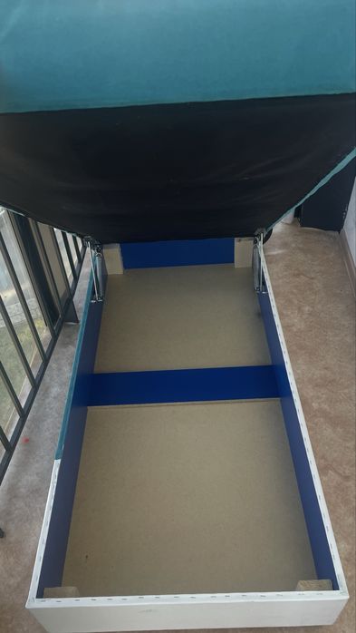 Деткий диван ,кровать