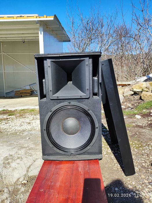 Продавам тонколони Robox - N 12 F 802 PRO.
