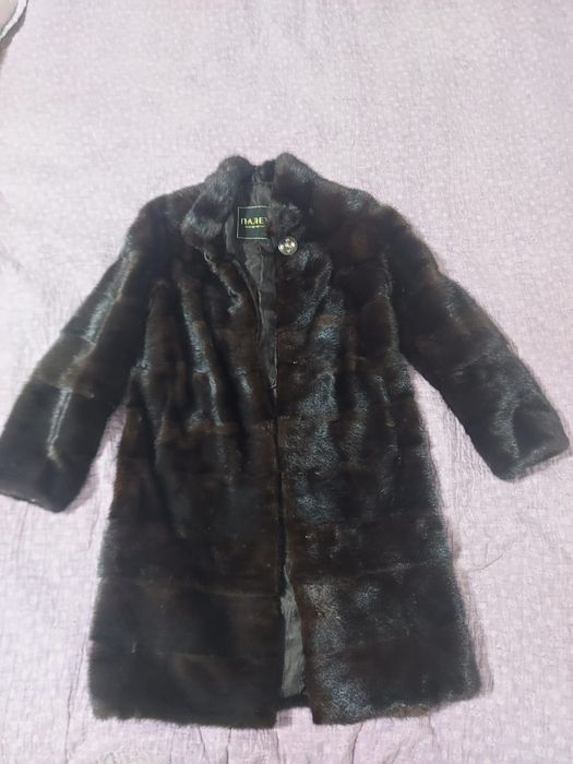 Продаётся норковая шуба