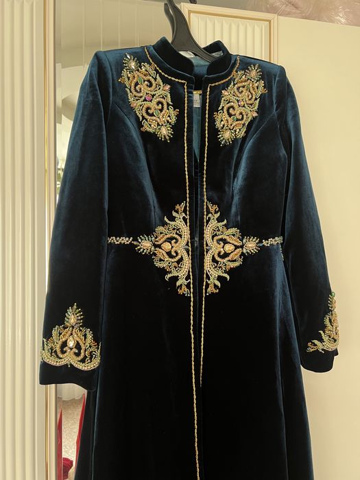 Оның аузы үлкен мүшесімен жабылған