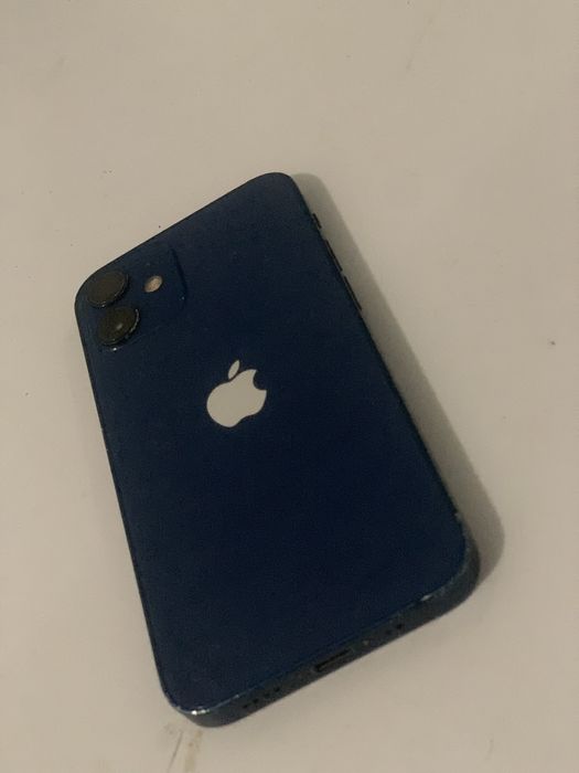 Продаю айфон 12 мини