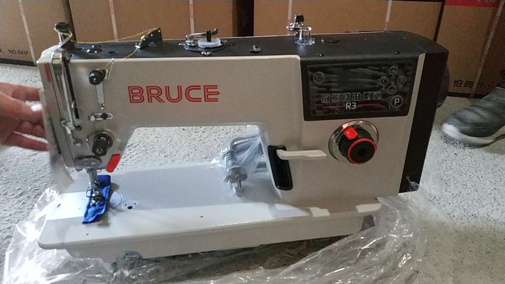 Швейная машинка "Bruce"