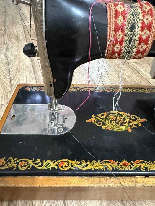 продается швейная машинка