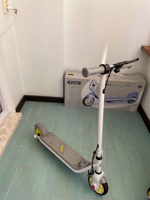 Б/у Электросамокат Ninebot eKickscooter Zing C8 Б/У