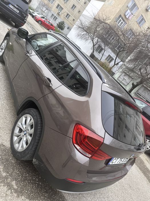 Bmw x1 se prezinta si merge impecabil!