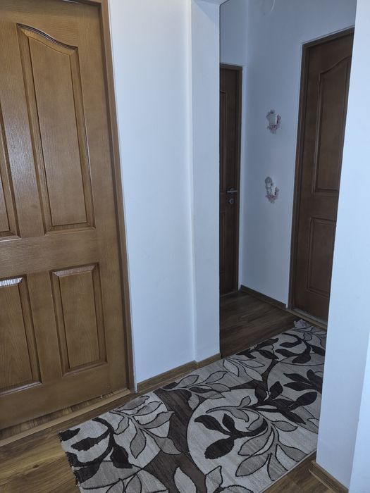 Vand apartament 3 camere
