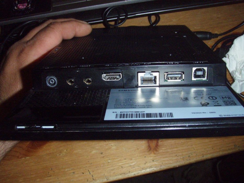 Monitor cu touchscreen, lan si wifi 10" Samsung DB10E-T