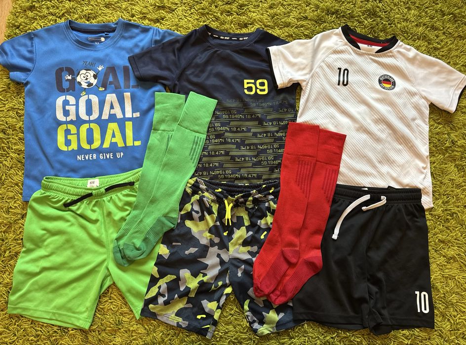 3 echipamente fotbal 6-8 ani