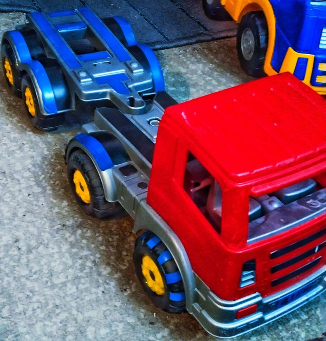 Продам Машинки для мальчика