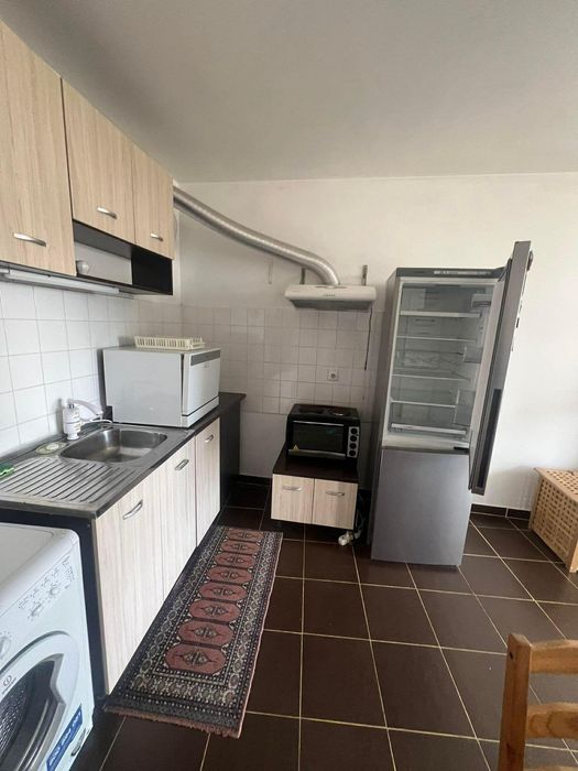 Тристаен апартамент в ж.к. Овча купел .