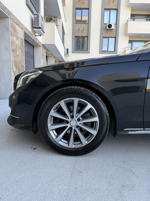 Mercedes-benz E220 7G/LED/Шибедах