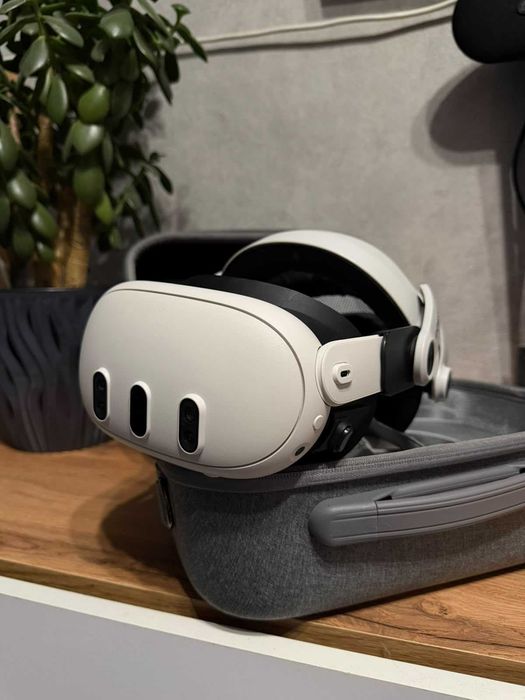 Meta Oculus Quest 3 512gb c креплением и кейсом