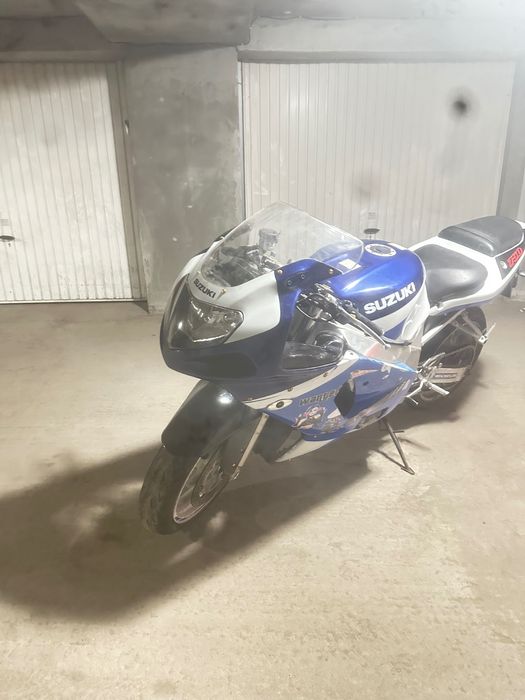 Suzuki GSXR 600 k1