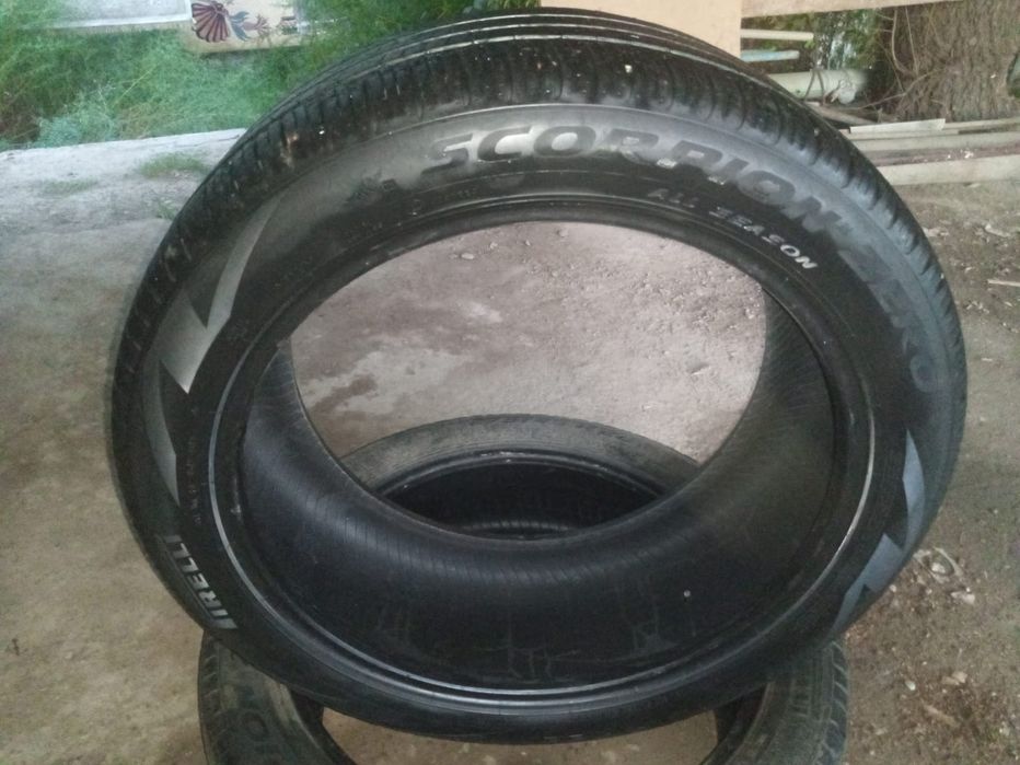 Pirelli 275/45/22