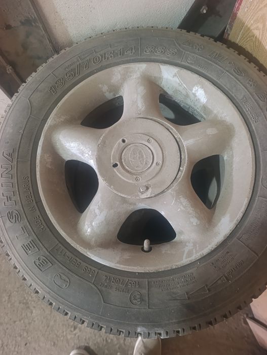 Летние шины на титановых дисках