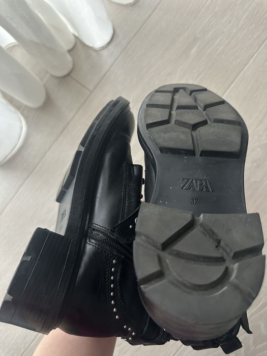 Botine Zara din piele naturală, negre, stil biker, mărime 37