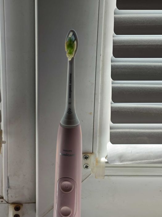 Електрическа четка за зъби Philips Sonicare ProtectiveClean 6100 – Розова