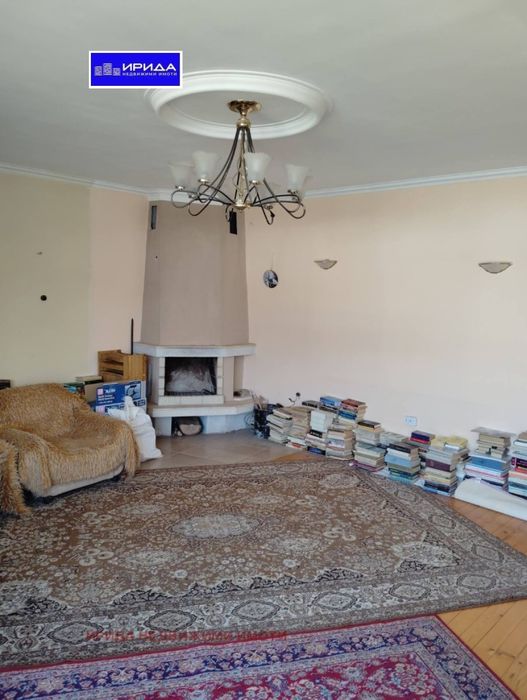 Просторен тристаен апартамент в Младост 3