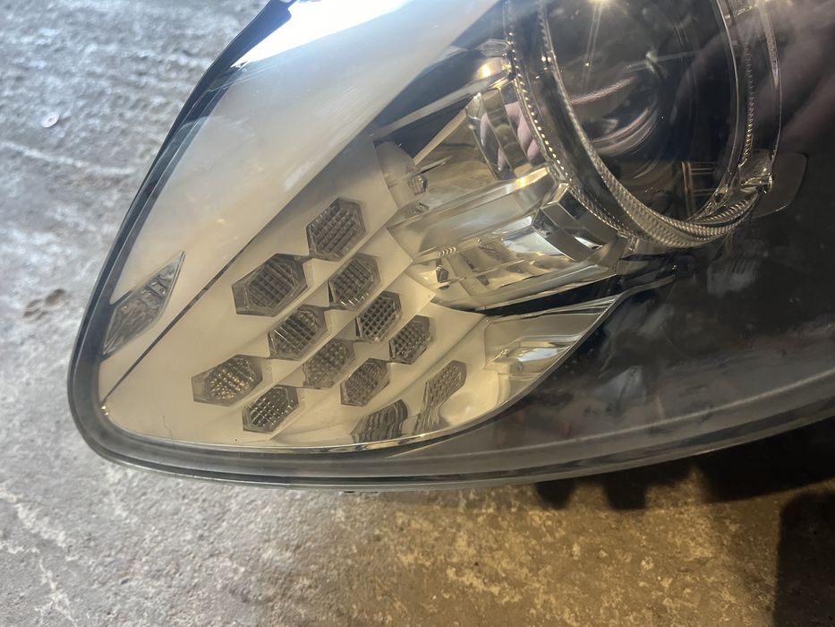 Десен дайнамик фар бмв ф10 ф11 bmw f10 f11 dynamic far фарове динамик