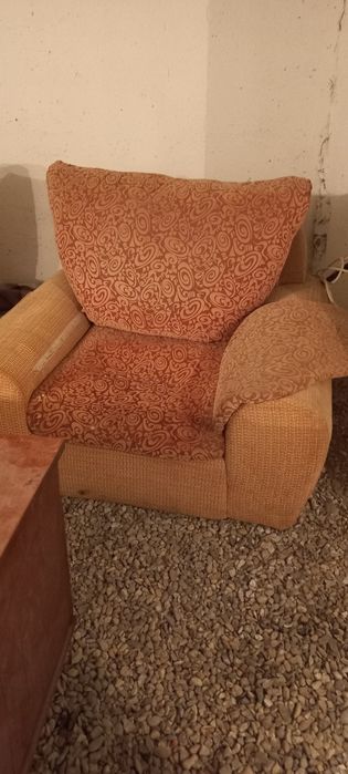 Отдам даром два мягких кресла а