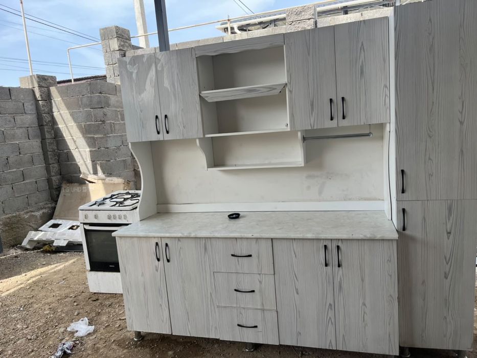 Продается 5000 газ 45К кухонный