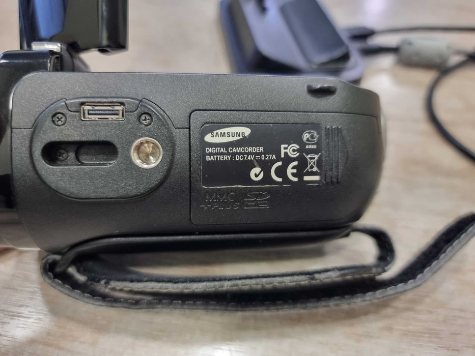 Видео камера Samsung