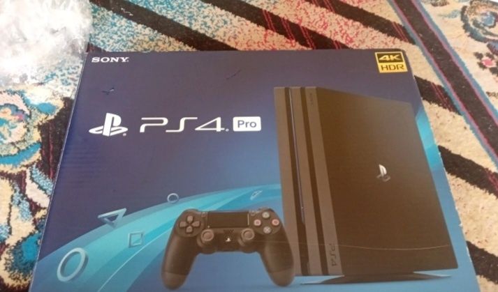 Play Station 4Pro