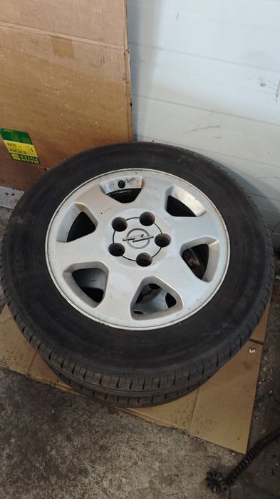 Гуми с джанти от Опел Зафира 1