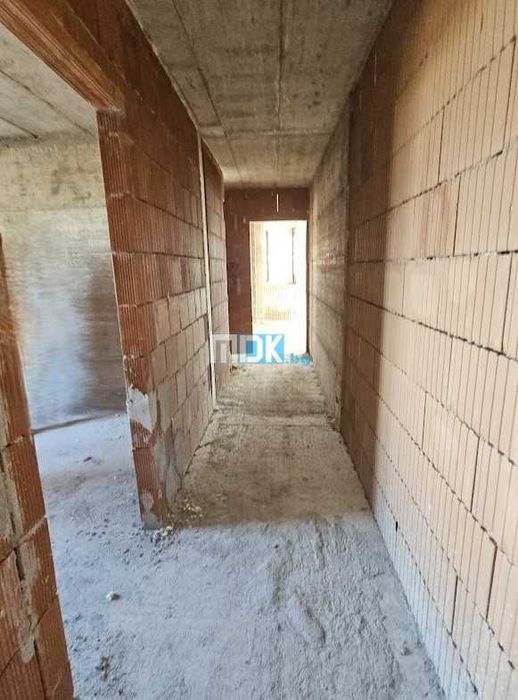 Голям 3-стаен в луксозна сграда Без комисионна