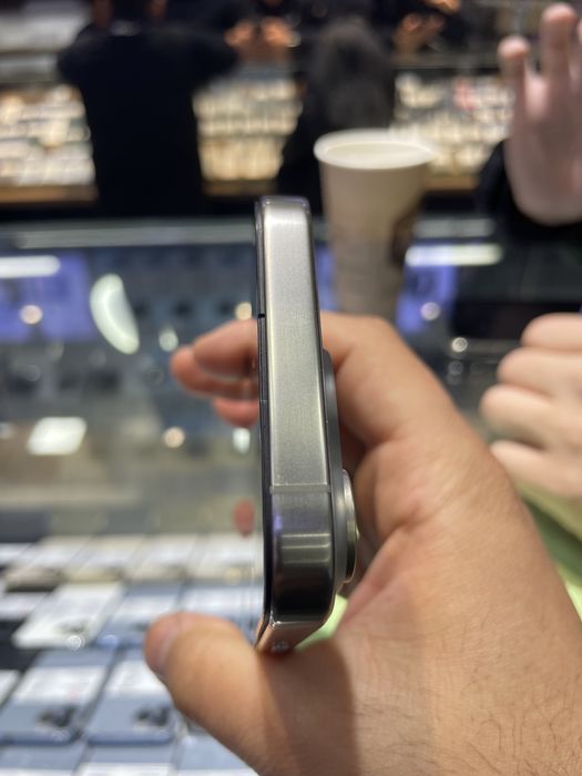 15 pro 570$ sotiladi