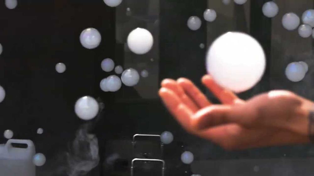 Inchiriem masina de baloane sapun cu fum greu