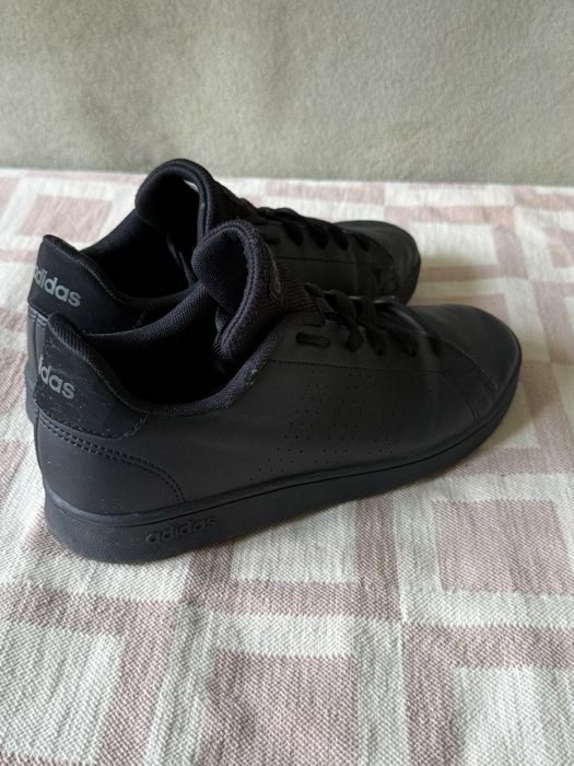 Adidas детски маратонки размер 36