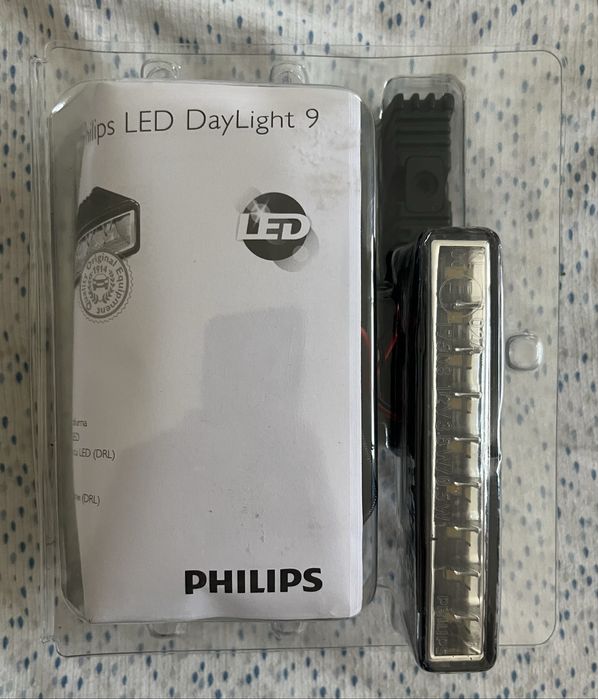 Vand lumini led philips, noi