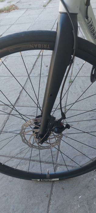 Продавам френски алуминиев  гравел  велосипед   28цола,М размер