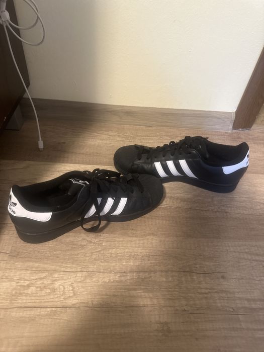 Adidas Superstar