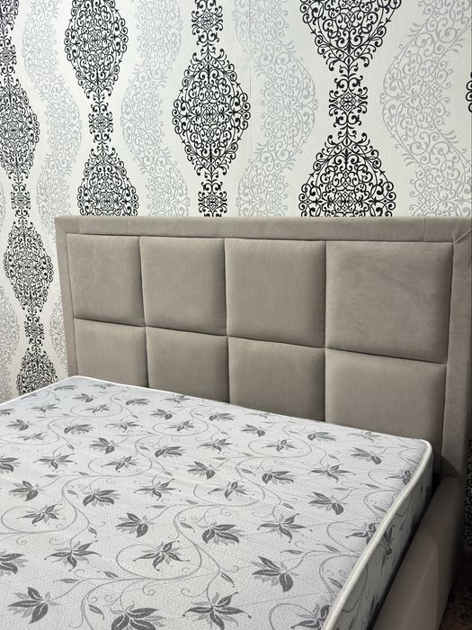 Продам 2х спальную кровать