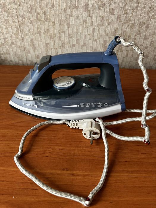 Паровой утюг Philips