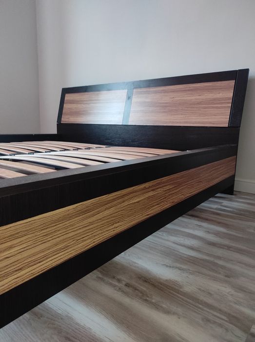 Двухспальная кровать