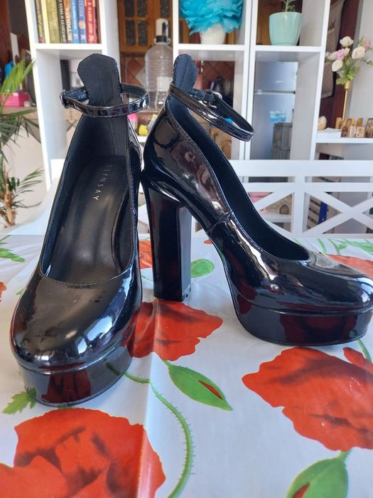 Дамски обувки 38