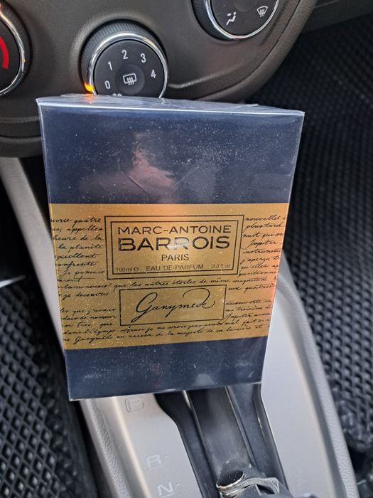 Парфюм ,духи, продаётся