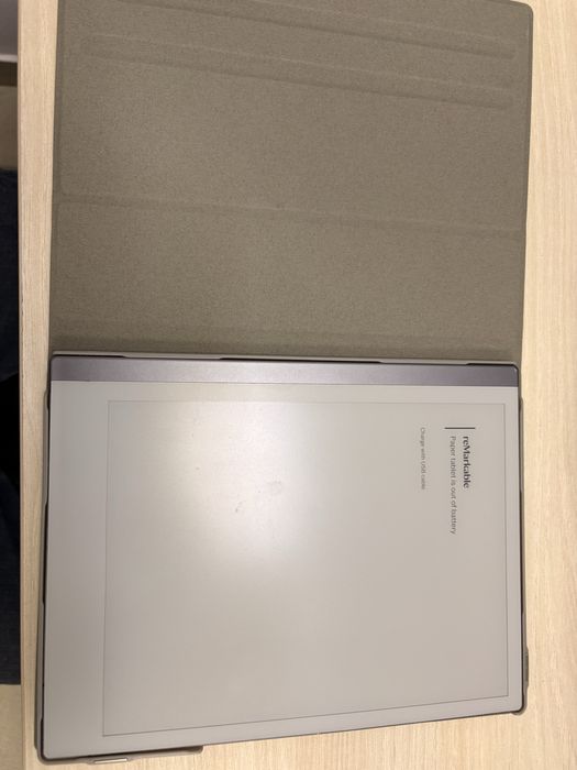 Remarkable 2 + carcasa + 2 pixuri