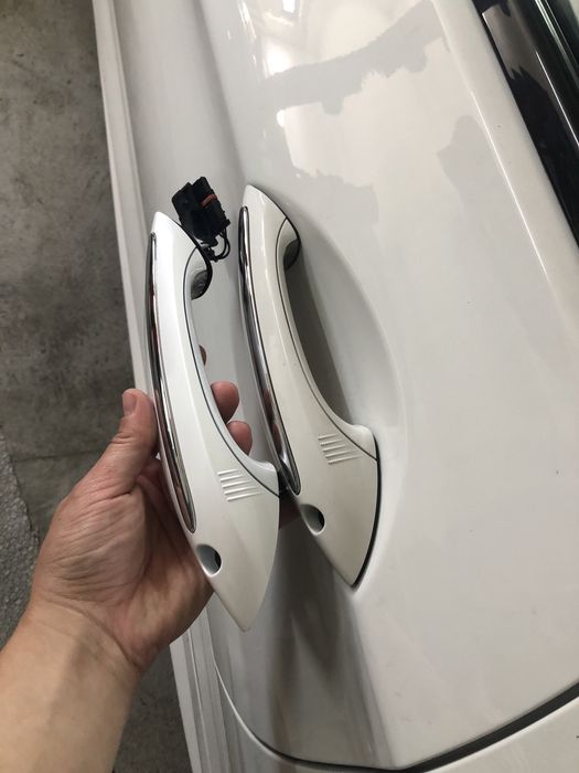 Maner keyless CA BMW F01 F06 F07 F10 F12 F13 alb/negru
