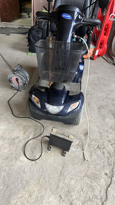 Invacare електрическа количка