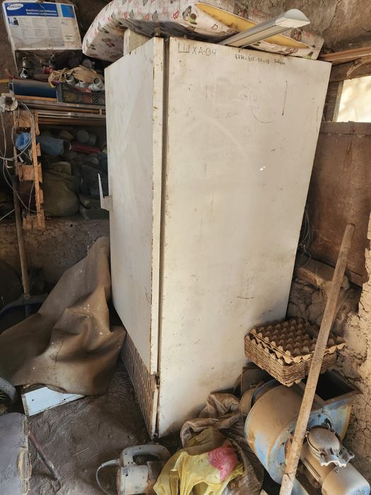 Холодильник бу советский