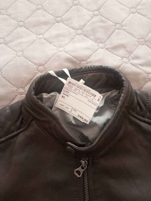 Кожено яке чисто ново!